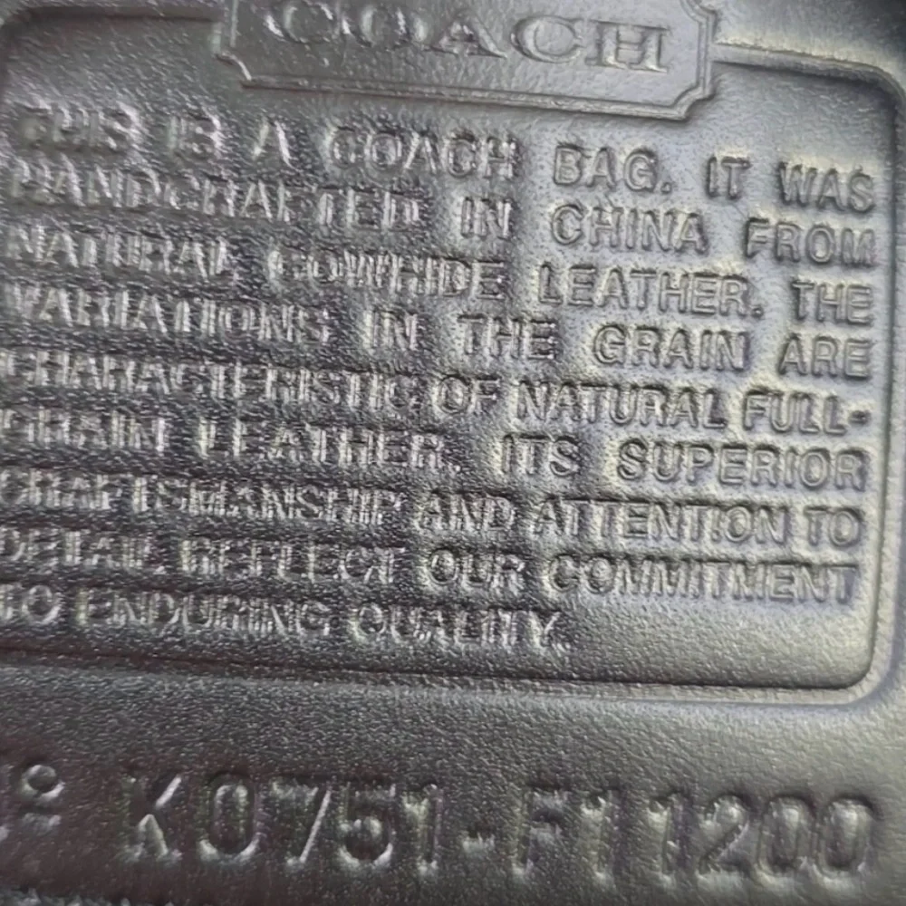 Coach- leather handbag, CLEAN - Picture 6 of 9